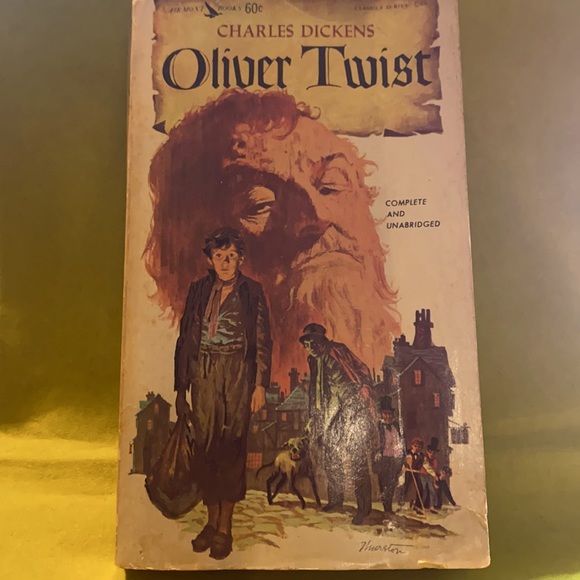 1963 Edition CHARLES DICKENS OLIVER TWIST PAPERBACK BOOK - Picture 1 of 8